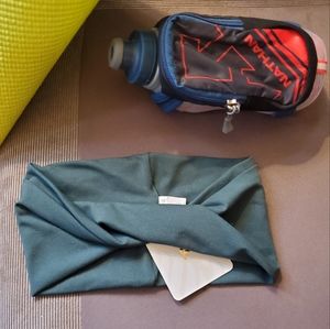 NWT Fabletics Jenna Twist Head Wrap